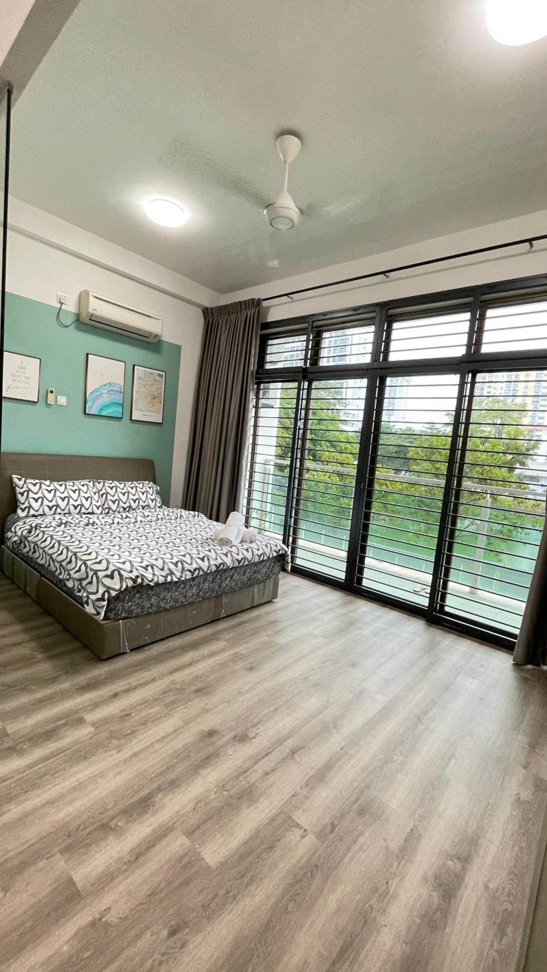 ปาลาซิโอ เซอร์วิซ อพาร์ตเมนต์ Apartment ยะโฮร์บาห์รู ภายนอก รูปภาพ